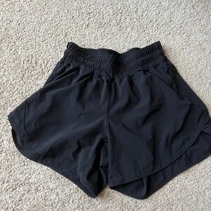 Lululemon shorts size 6